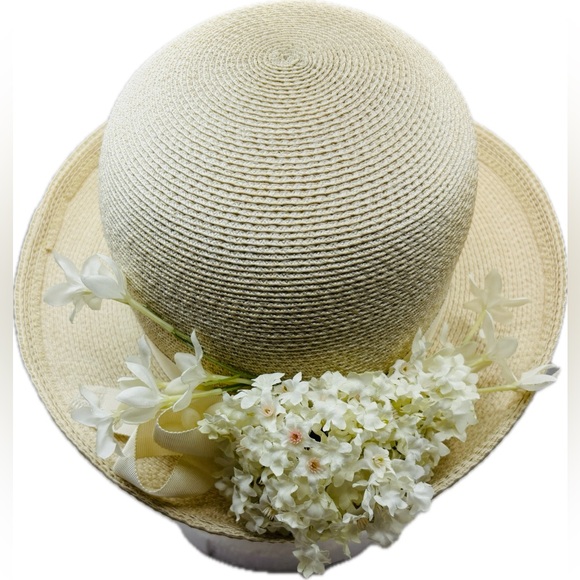Hard-to-Find Lola Straw Hat with Flowers - Picture 6 of 9
